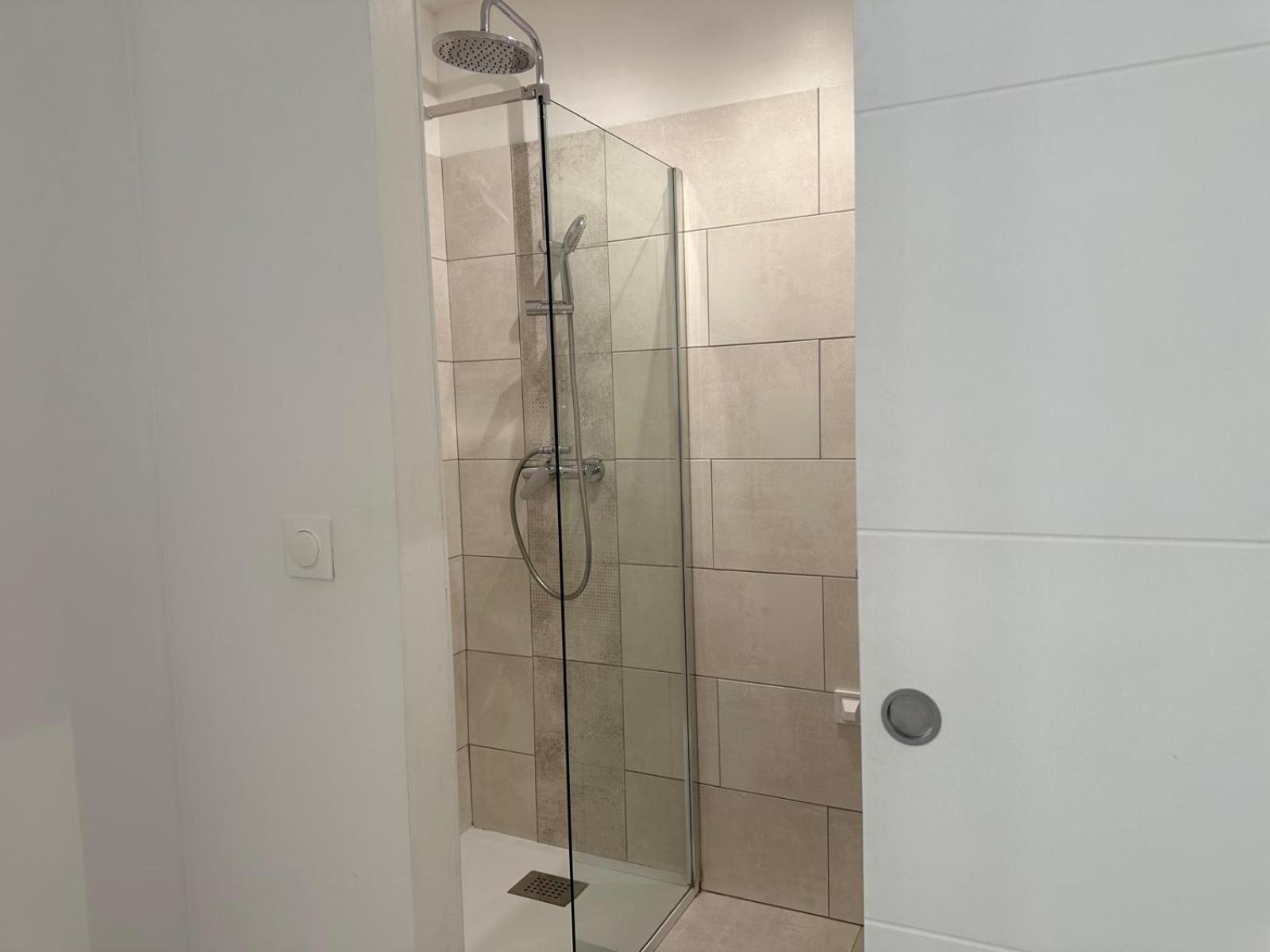 Apartment Escapade Marseillaise Proche De La Plein Sud Avec Jardin Prive - Clim & Wifi Gratuit *